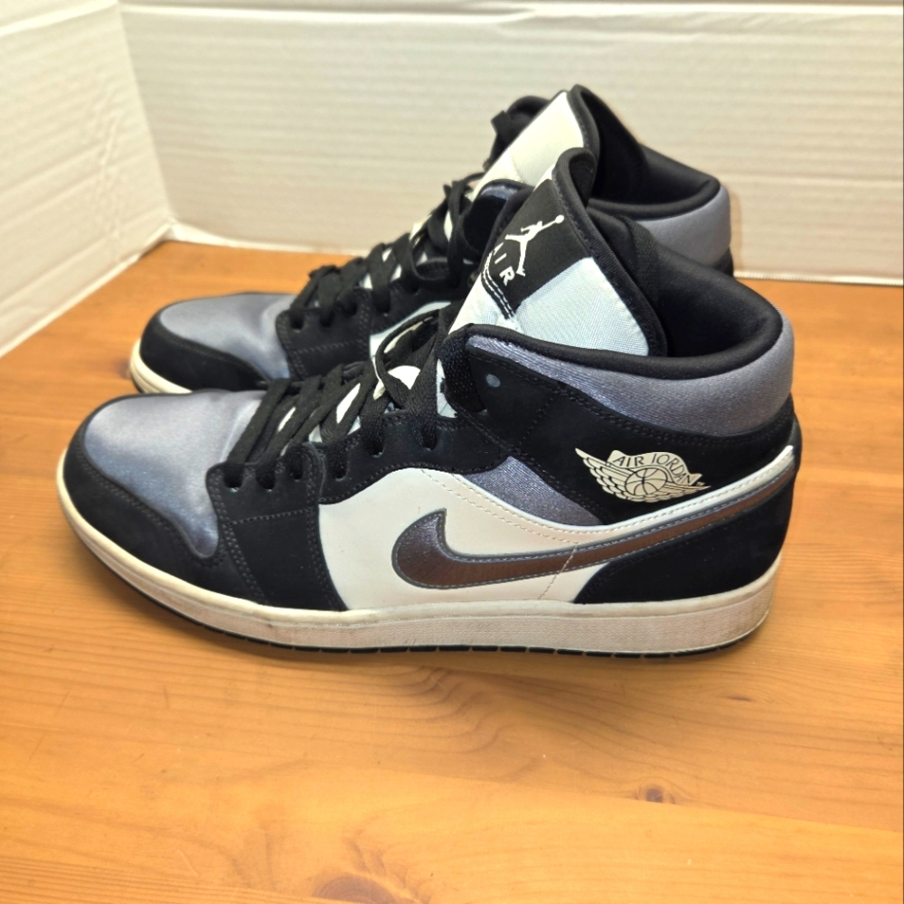 Air Jordan Black and White Sneakers Men Size 12